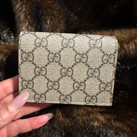 Gucci Crossbody & Wallet - Picture 6 of 8